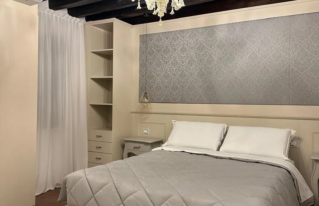 Canal View Boutique Apartment-1